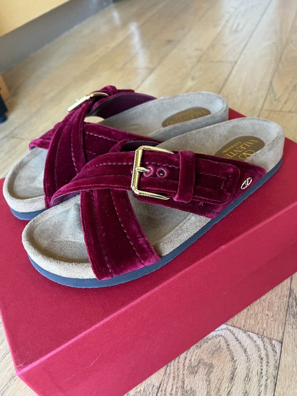 Valentino Fussfriend Red Velvet Slip-On Slide Sandals Size 37 NIB